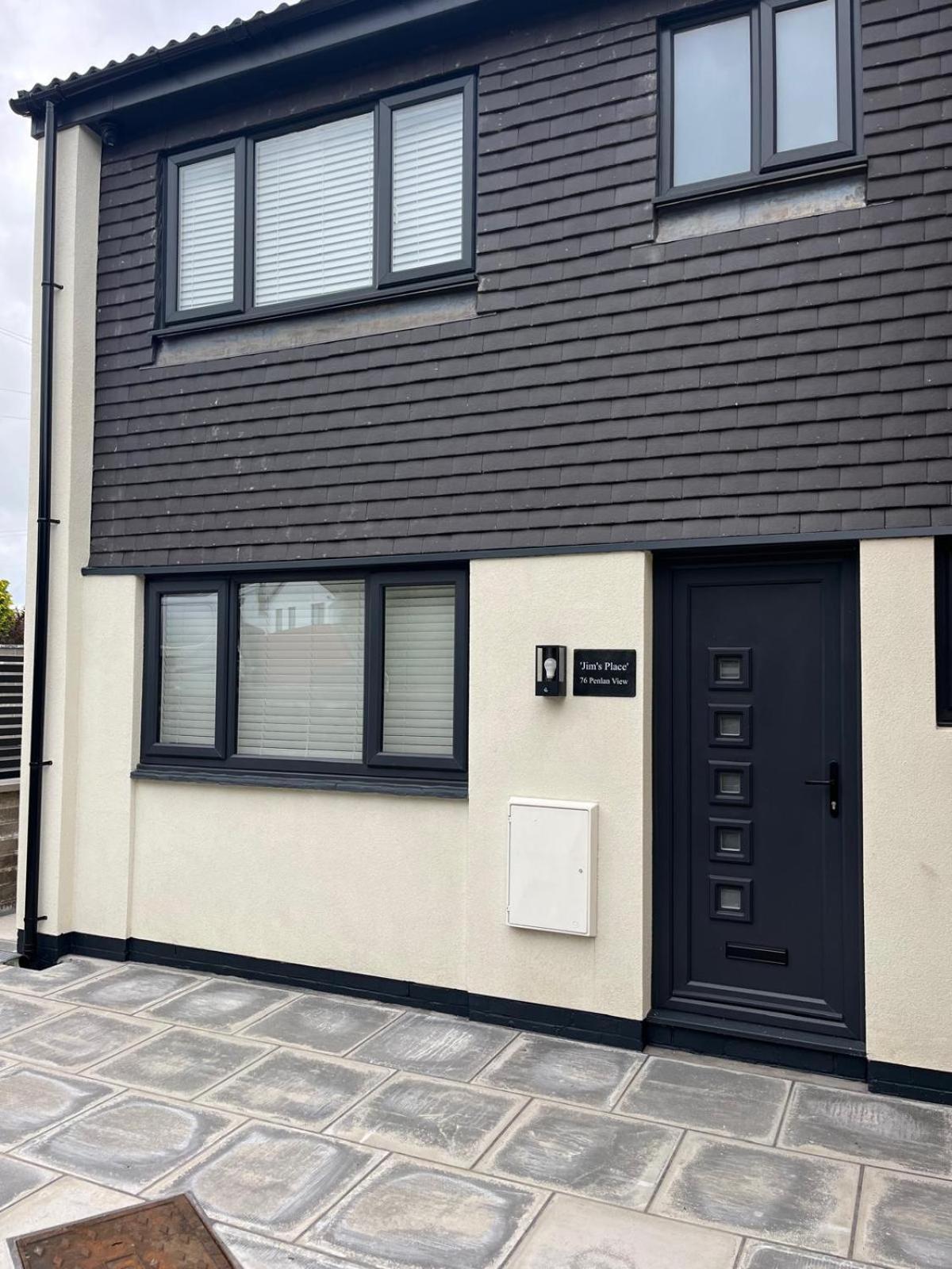 Uber Stylish 3 Bedroom Home Off Road Parking Near Town Centre And Bike Park Wales 머티르티드필 외부 사진